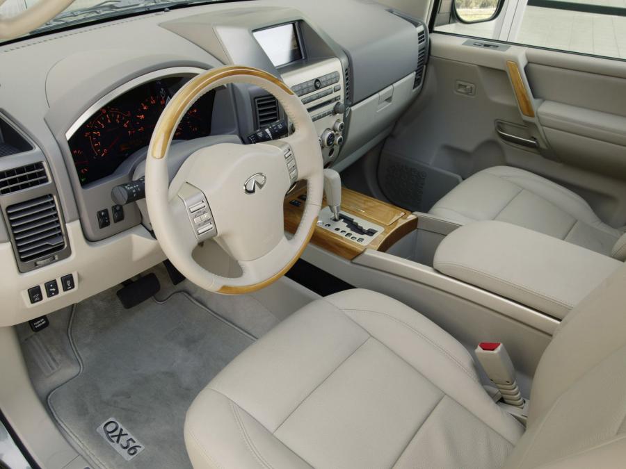  Infiniti QX56 2004 года  (фото 18 из 31)